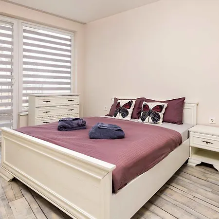 Modern 1bd In Heart Of By Flat Mаnager プロヴディフ