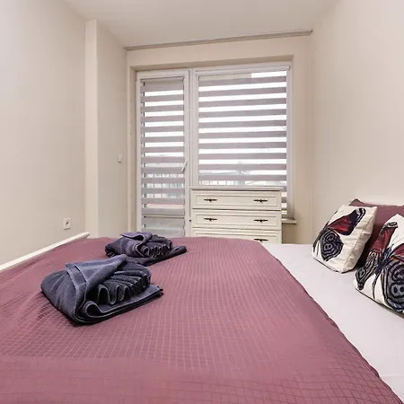 Modern 1bd In Heart Of By Flat Mаnager アパート *