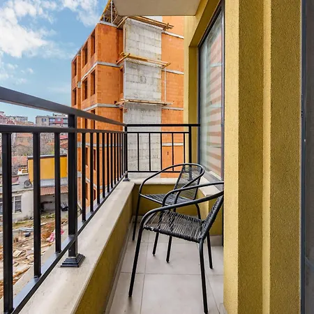 Modern 1bd In Heart Of By Flat Mаnager アパート プロヴディフ